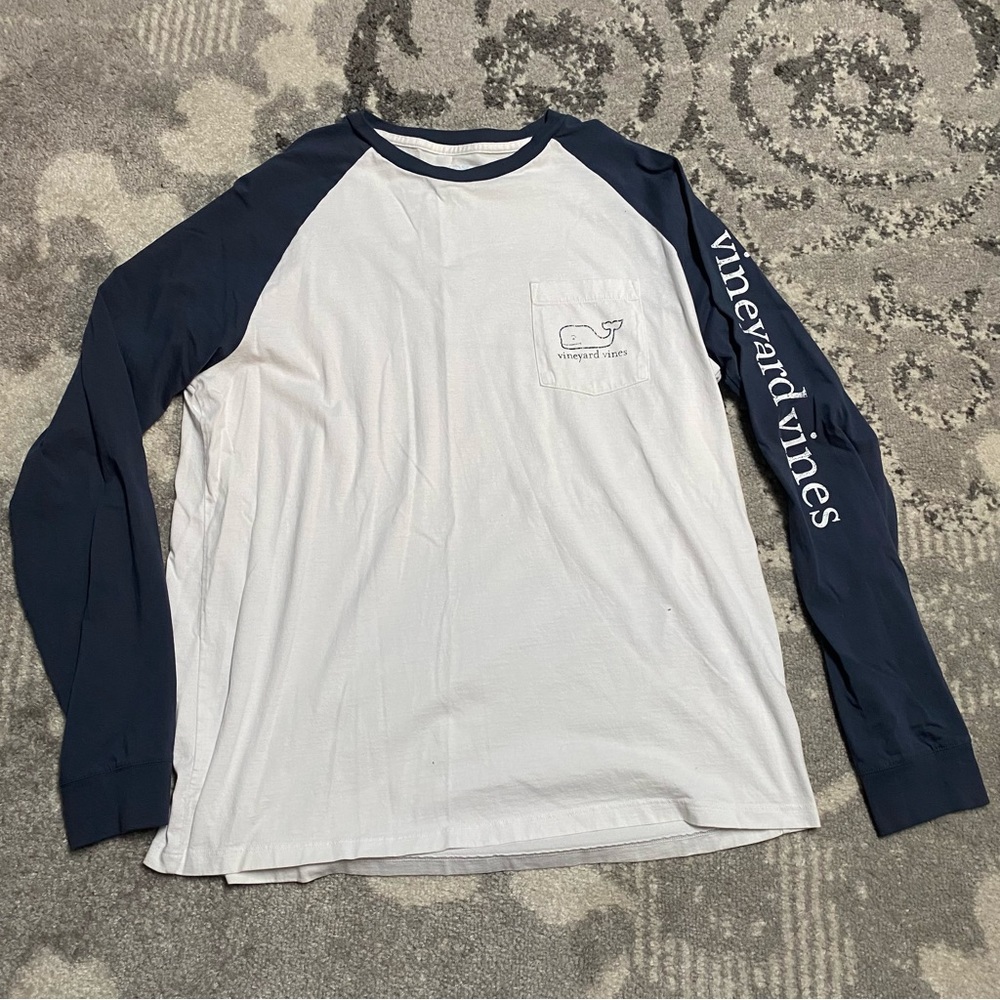 Vineyard Vines Men’s Unisex Long Sleeve Navy White Pocket Baseball Tee